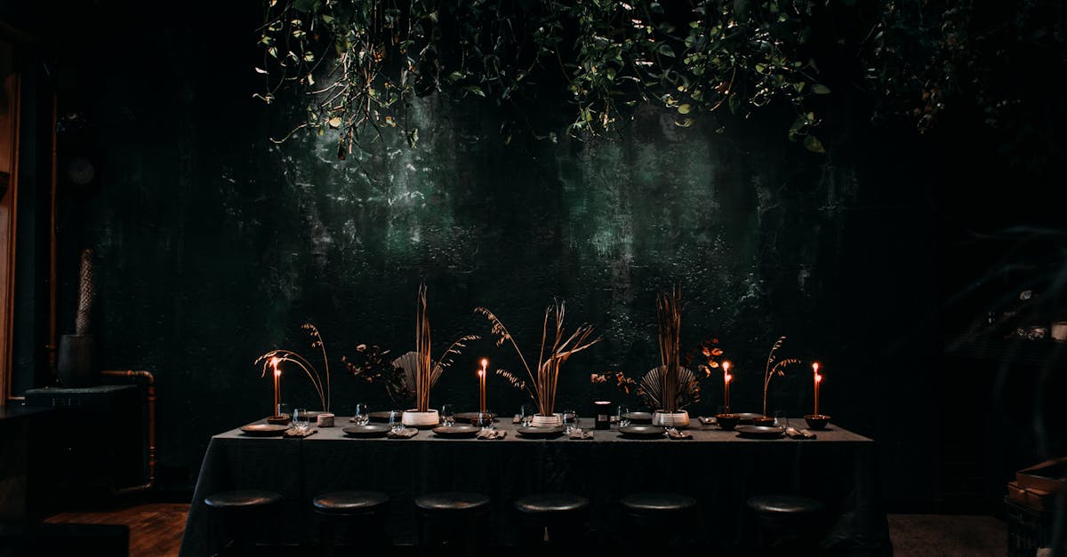 لقاء دبلوماسي على مائدة الغداء: لابورتا وعمدة بروج يعززان العلاقات قبل الصدام الأوروبي